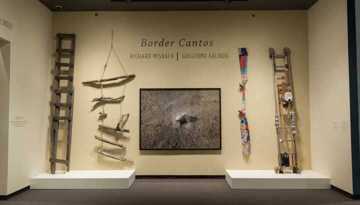アート・デザイン・音楽 Richard Misrach Border Cantos Art Installation Shares Sights and Sounds of the Border