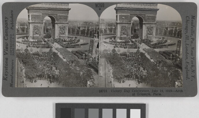 Two almost identical black-and-white photographs side by side of a large but orderly group of people gathered around the Arch of Triumph in Paris.
