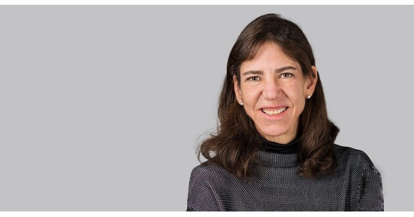 Headshot of Fernanda Valverde.