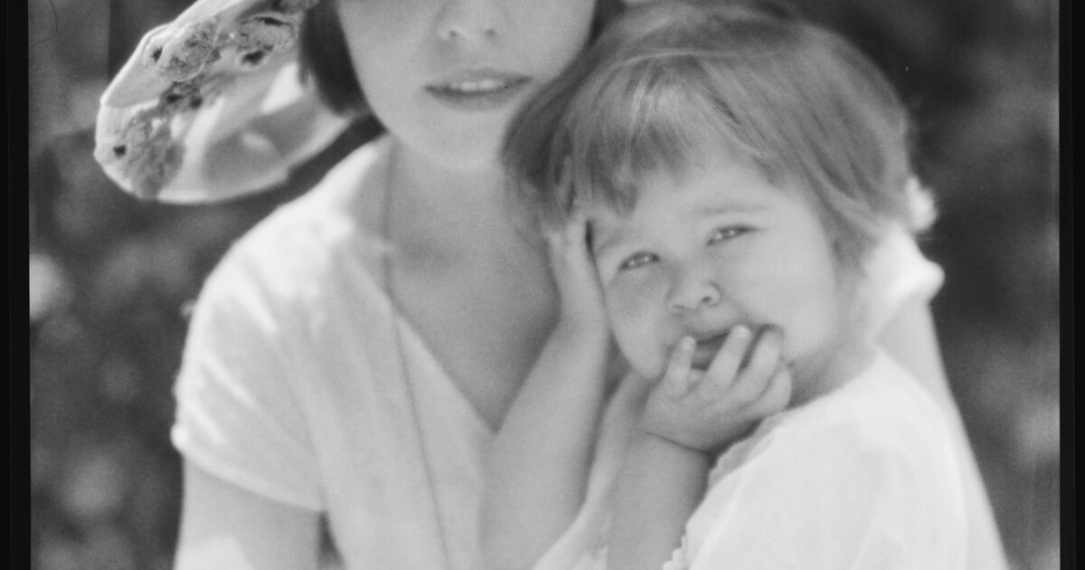 [Ethel and Barbara Struss] | Amon Carter Museum of American Art