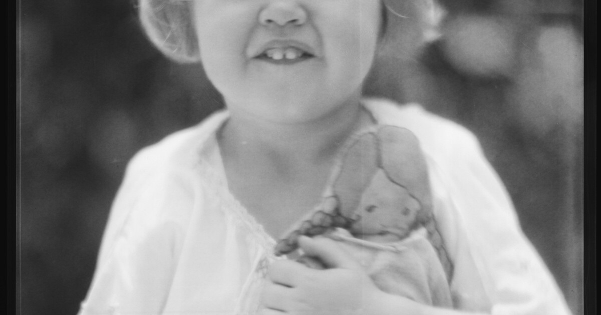 [Barbara Struss with doll] | Amon Carter Museum of American Art
